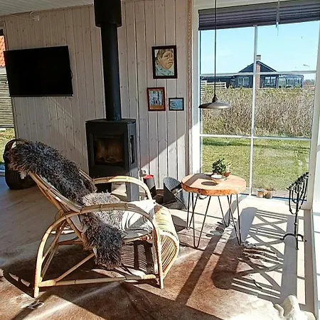 A Sparkling Sea View And Waves In Juelsminde (Hedensted)