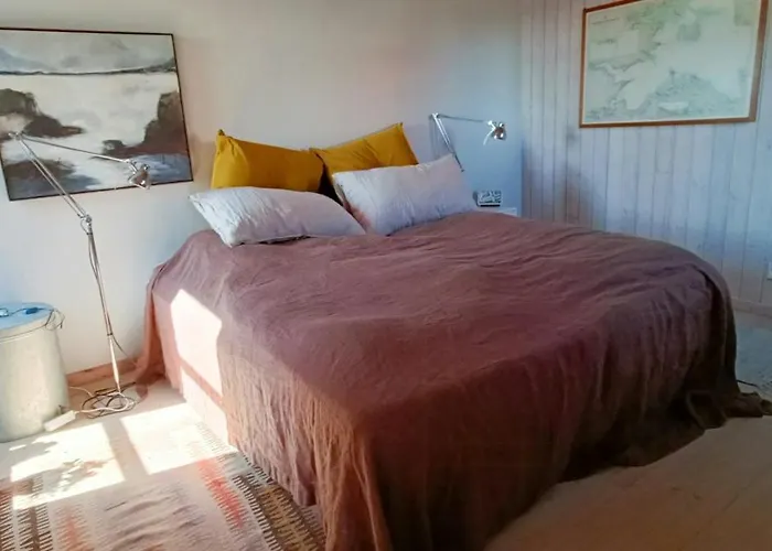 A Sparkling Sea View And Waves In