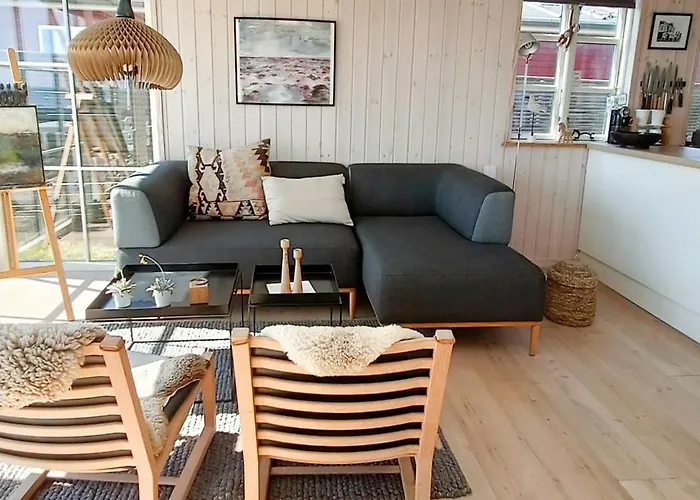 A Sparkling Sea View And Waves In * Juelsminde (Hedensted)